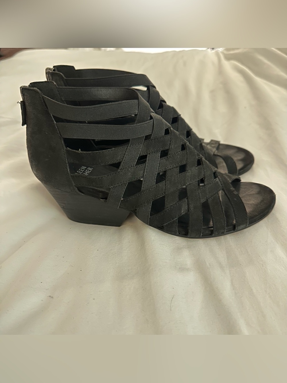 Eileen Fisher Oodle booties sandal black woven Leather 7.5